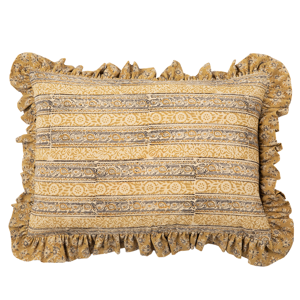 Anika Amalfi Filling Spaces anika-amalfi-filling-spaces