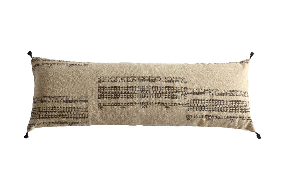 Llop lumbar pillow block printed Indian tribal pattern